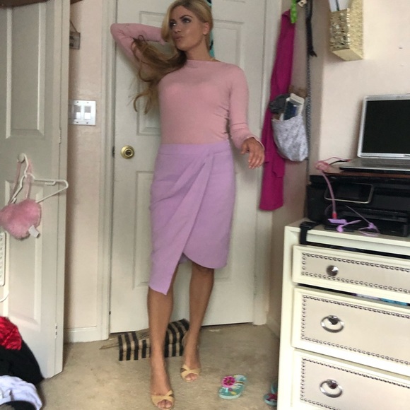 Tobi M Cross-over Mid Skirt - Picture 3 of 6